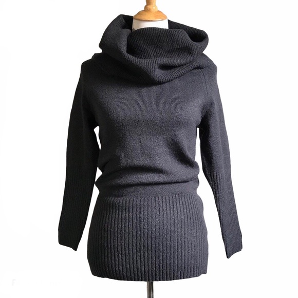 Romeo and Juliet Coture Sweater Size L - Picture 3 of 10